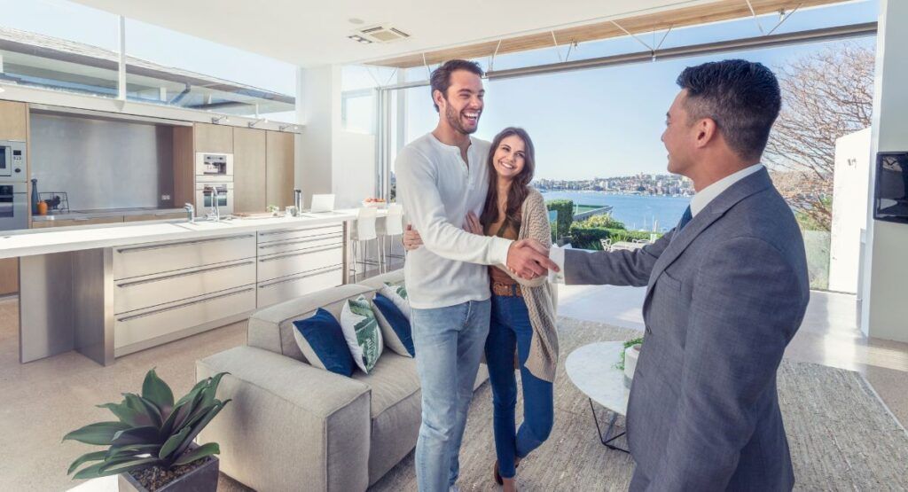 ¿Por qué elegir una inmobiliaria profesional?